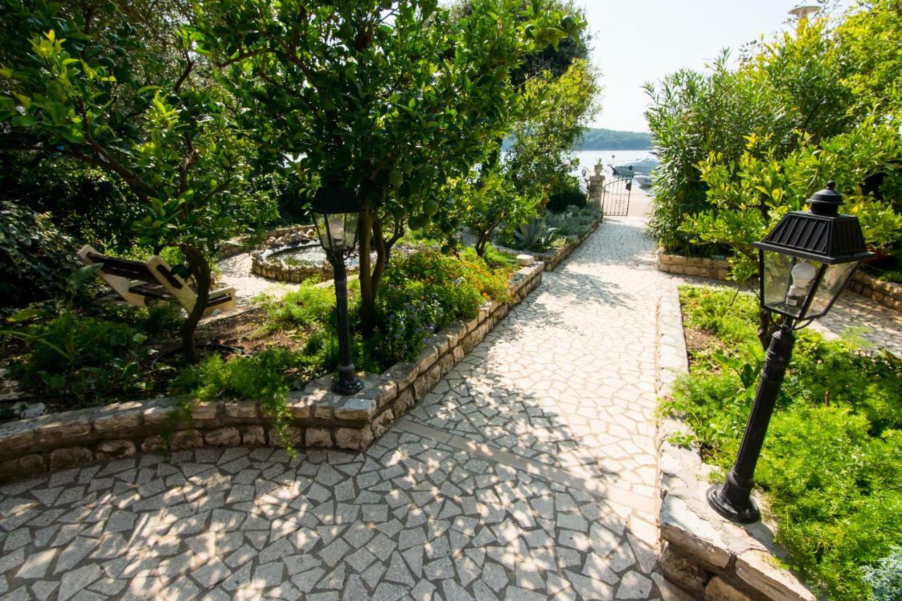 Apartment Picolo Paradiso Miljenko Debelic Barbat na Rabu
