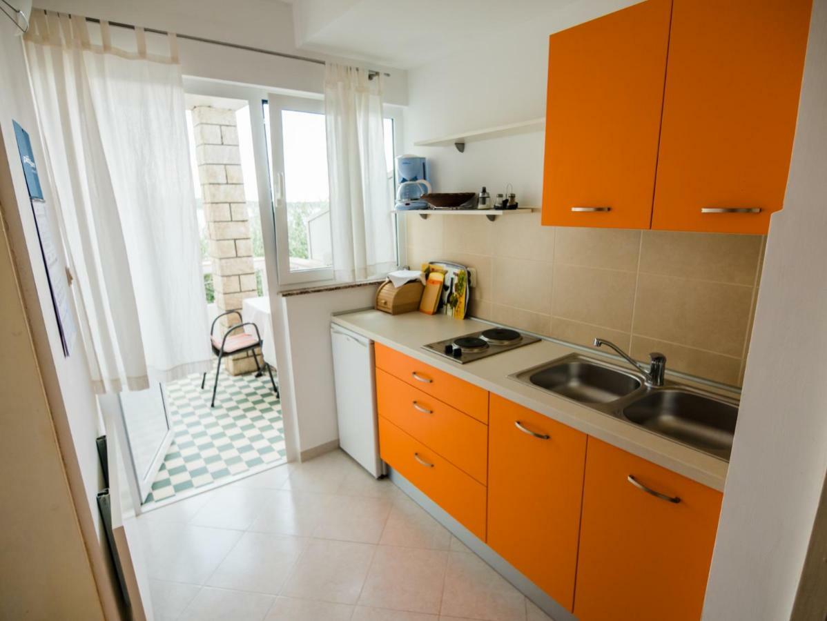 Apartment Picolo Paradiso Miljenko Debelic Barbat na Rabu
