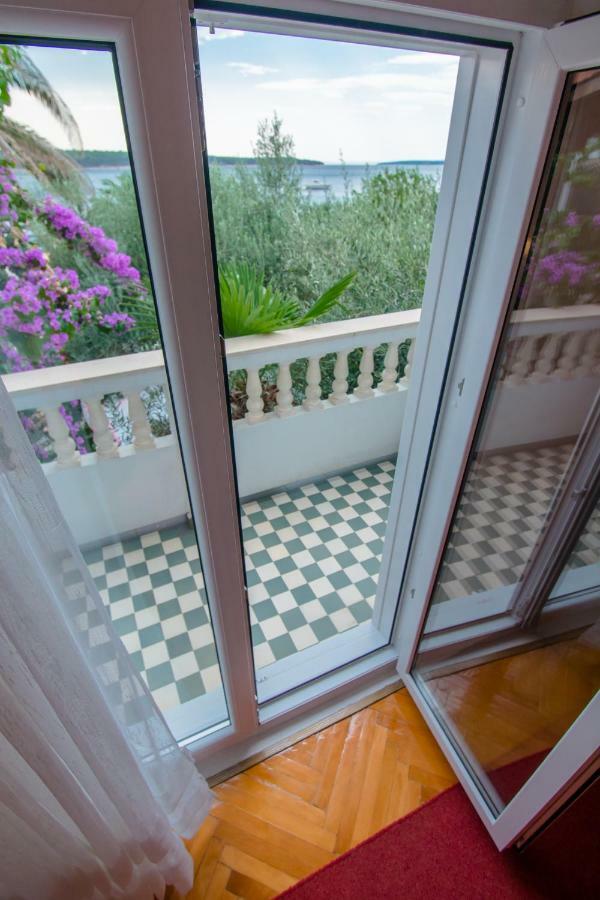 Picolo Paradiso Miljenko Debelic Barbat na Rabu